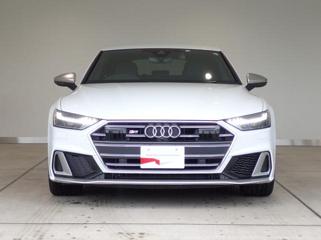 Ｓ７スポーツバック ベースグレード　正規ディーラー認定中古車　認定中古車保証付帯　バング＆オルフセン３Ｄサウンドシステム　レッドブレーキキャリパー　シートヒーター・クーラー　シートメモリー　プライバシーガラス（3枚目）