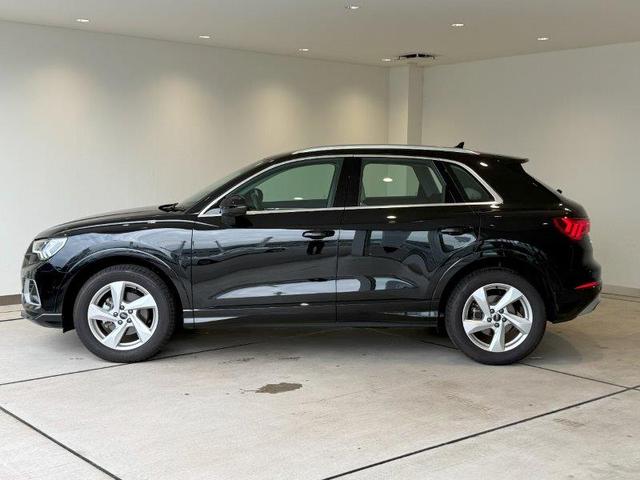 Ｑ３ ３５ＴＦＳＩアドバンスド　正規ディーラー認定中古車　認定保証付き　弊社デモカー　ベージュレザー仕様　ガソリンモデル　アドバンスグレード（5枚目）