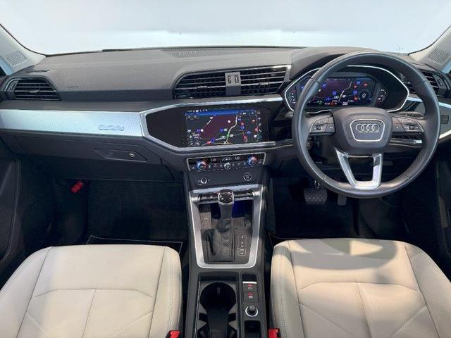 Ｑ３ ３５ＴＦＳＩアドバンスド　正規ディーラー認定中古車　認定保証付き　弊社デモカー　ベージュレザー仕様　ガソリンモデル　アドバンスグレード（11枚目）