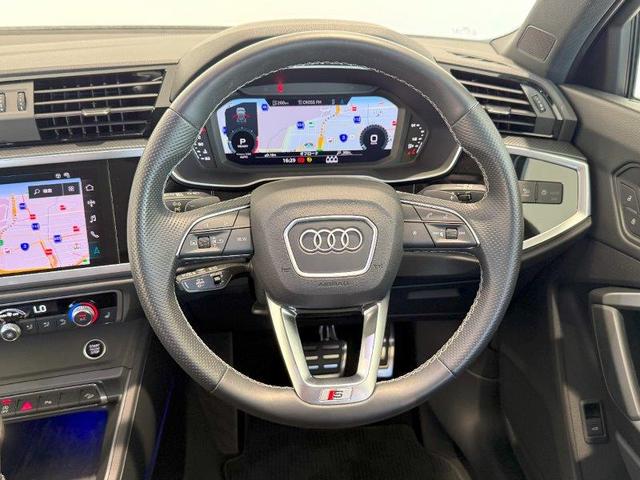 Ｑ３ ３５ＴＤＩクワトロ　Ｓライン　正規ディーラー認定中古車　認定保証付き　デイトナグレーパールエフェクト　ブラックスタイリングパッケージ　フルレザー（7枚目）