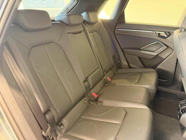 Ｑ３ ３５ＴＤＩクワトロ　Ｓライン　正規ディーラー認定中古車　認定保証付き　デイトナグレーパールエフェクト　ブラックスタイリングパッケージ　フルレザー（31枚目）