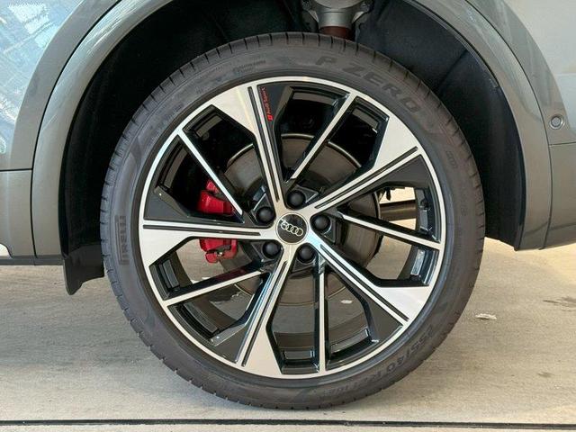 Ｑ５スポーツバック ４０ＴＤＩクワトロ　Ｓライン　正規ディーラー認定中古車　認定保証付き　２５０台限定車　ｈｉｇｈ　ｓｔｙｌｅ　マトリクスＯＬＥＤリヤライト　ファインナッパ―レザー　レッドキャリパー　Ａｕｄｉ　ｓｐｏｒｔ　２１インチ（57枚目）