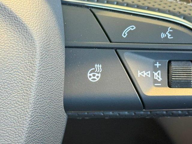 Q5スポーツバック 40TDIクワトロ Sライン 正規ディーラー認定中古車 認定保証付き 弊社デモカー クーペSUV ディーゼルクワトロモデル(四輪駆動)Slineグレード TVチューナー付き ワイヤレスチャージング ステアリングヒーター(30枚目)