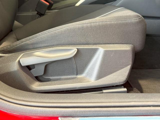 A1スポーツバック 25TFSI アドバンスド 正規ディーラー認定中古車 新車保証継承&認定中古車保証1年無償付帯 コントラストルーフ ナビゲーションパッケージ アダプティブクルーズコントロール(12枚目)