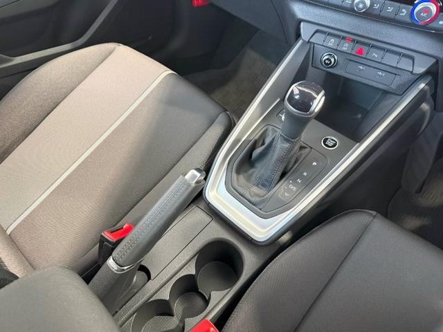 A1スポーツバック 25TFSI アドバンスド 正規ディーラー認定中古車 新車保証継承&認定中古車保証1年無償付帯 コントラストルーフ ナビゲーションパッケージ アダプティブクルーズコントロール(68枚目)