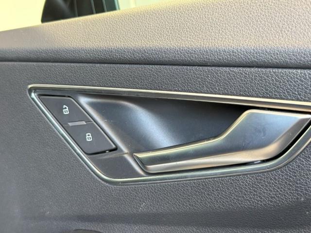 Q2 30TFSIスポーツ 正規ディーラー認定中古車 認定中古車保証1年付帯 パノラマサンルーフ 17AW TVチューナー MMIナビ シートヒーター リヤカメラ アウディドライブセレクト(14枚目)