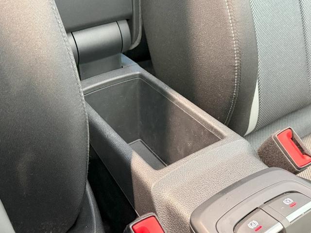 Q2 30TFSIスポーツ 正規ディーラー認定中古車 認定中古車保証1年付帯 パノラマサンルーフ 17AW TVチューナー MMIナビ シートヒーター リヤカメラ アウディドライブセレクト(34枚目)