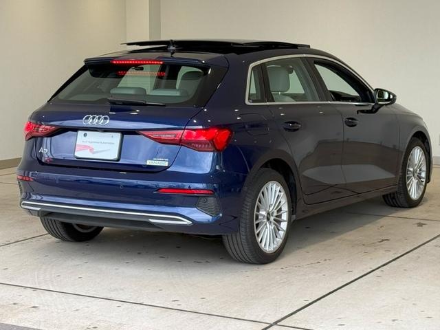 Ａ３ スポーツバック４０ＴＦＳＩクワトロアドバンスド　正規ディーラー認定中古車　認定中古車保証１年付帯　４ＷＤ　ラグジュアリーパッケージ　パーシャルレザー　パノラマサンルーフ　マルチカラーアンビエントライト　スマホワイヤレスチャージング　ベージュレザー（8枚目）