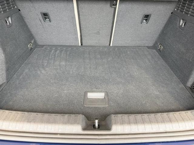 Ａ３ スポーツバック４０ＴＦＳＩクワトロアドバンスド　正規ディーラー認定中古車　認定中古車保証１年付帯　４ＷＤ　ラグジュアリーパッケージ　パーシャルレザー　パノラマサンルーフ　マルチカラーアンビエントライト　スマホワイヤレスチャージング　ベージュレザー（10枚目）