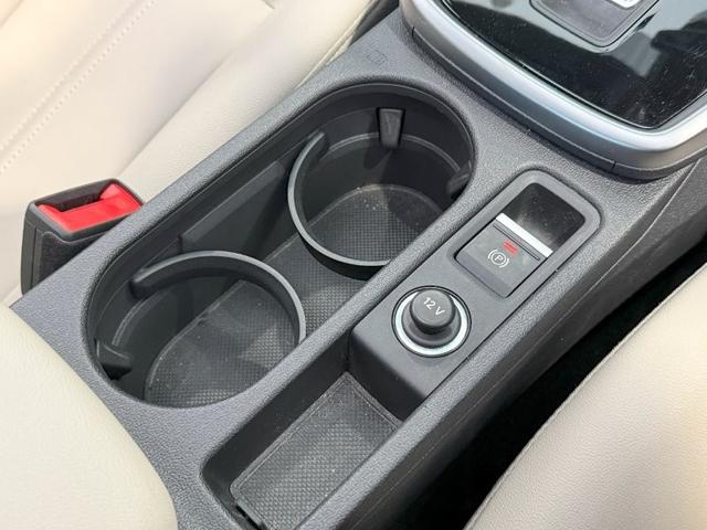 Ａ３ スポーツバック４０ＴＦＳＩクワトロアドバンスド　正規ディーラー認定中古車　認定中古車保証１年付帯　４ＷＤ　ラグジュアリーパッケージ　パーシャルレザー　パノラマサンルーフ　マルチカラーアンビエントライト　スマホワイヤレスチャージング　ベージュレザー（37枚目）