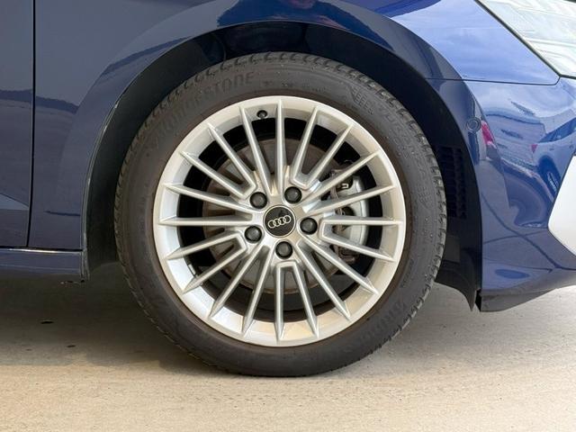 Ａ３ スポーツバック４０ＴＦＳＩクワトロアドバンスド　正規ディーラー認定中古車　認定中古車保証１年付帯　４ＷＤ　ラグジュアリーパッケージ　パーシャルレザー　パノラマサンルーフ　マルチカラーアンビエントライト　スマホワイヤレスチャージング　ベージュレザー（65枚目）