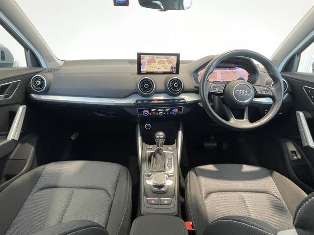 Ｑ２ ３０ＴＦＳＩスポーツ　正規ディーラー認定中古車　認定中古車保証１年付帯　ＭＭＩナビ　バーチャルコックピット　サイドアシスト　レーンキープ　アダプティブクルコン　１７ＡＷ　電動テールゲート　ＴＶチューナー　ハイビームアシスト（17枚目）