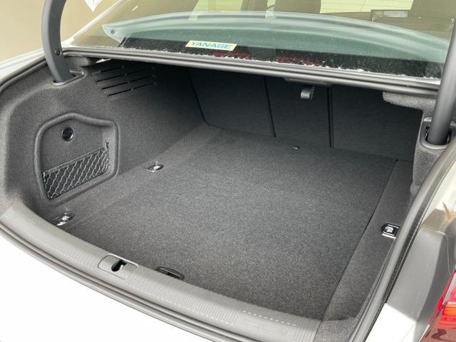 １年間走行距離無制限保証が『無料付帯』されます。更にその後、１年間もしくは２年間走行距離無制限の延長保証にも加入可能です（延長保証は有料となります）。