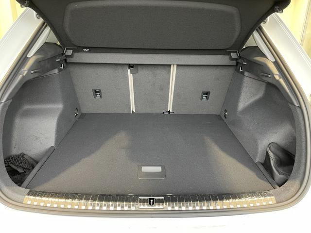 ���K�f�B�[���[�A�E�f�B�A�v���[�u�h�����̔F�蒆�ÎԂ������������ɂ��肪�Ƃ��������܂��B�L�x�ȍ݌ɂ̒����炨�q�l�ɍ������P������I�����ЃX�^�b�t�����ē������Ē����܂��B