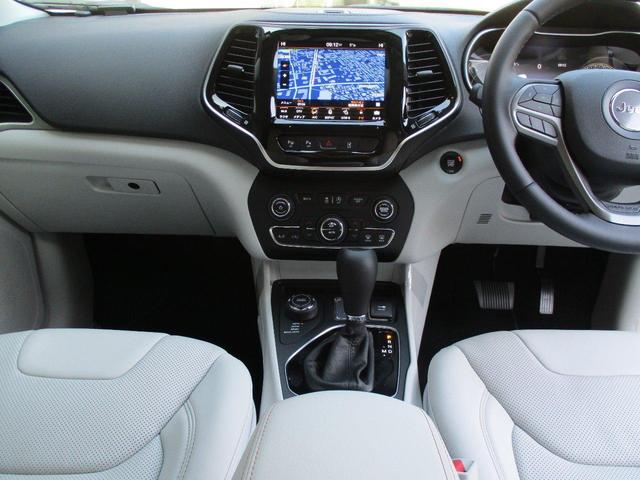 リミテッド 弊社デモカー AppleCarPlay 白革(16枚目)