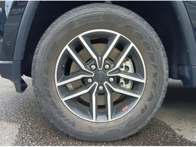 ジープ・グランドチェロキー トレイルホーク テレビキャンセラー/DVDプレーヤー/アルパインフリップモニター/サイドステップ/ETC/バックカメラ/フロントカメラ(23枚目)