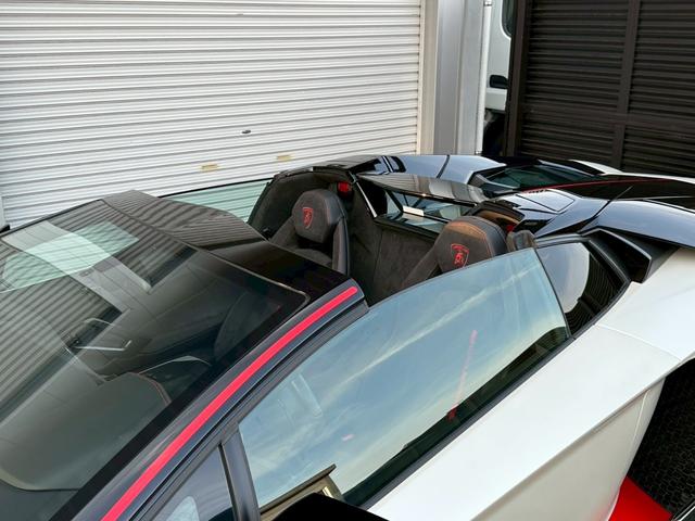 アヴェンタドール ＬＰ７００－４ピレリエディションロードスター　４ＷＤ　ＧＡＭＢＩＴ　ＦＴＭ２０５　ブラッシュドグレー　ＧＡＭＢＩＴチタンボルト（17枚目）
