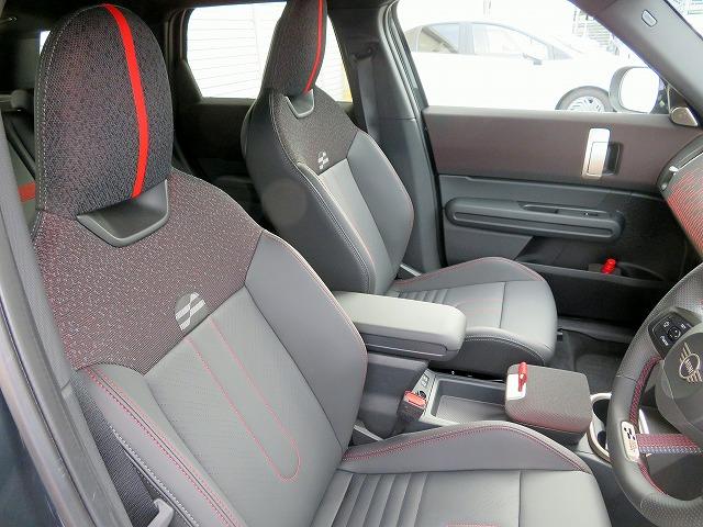 MINI ジョンクーパーワークス カントリーマンオール4JCW Lパッケージ アクティブシート JCWパフォーマンスブレーキ パノラマガラスサンルーフ コーナーセンサー オートランク ハーマンカードンサウンド レーンチェンジ&ディパーチャーウォーニング ACC(9枚目)