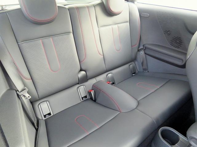 MINI ジョンクーパーワークス ジョンクーパーワークストリム ヘッドアップディスプレイ ハーマンカードンサウンド トップ+リアビューカメラ アクティブクルコン レーンチェンジ&ディパーチャーウォーニング Oパッケージ ベスキン&ホードコンビネーションシート(9枚目)