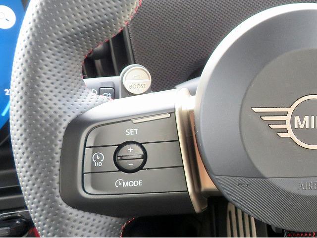 MINI ジョンクーパーワークス ジョンクーパーワークストリム ヘッドアップディスプレイ ハーマンカードンサウンド トップ+リアビューカメラ アクティブクルコン レーンチェンジ&ディパーチャーウォーニング Oパッケージ ベスキン&ホードコンビネーションシート(12枚目)