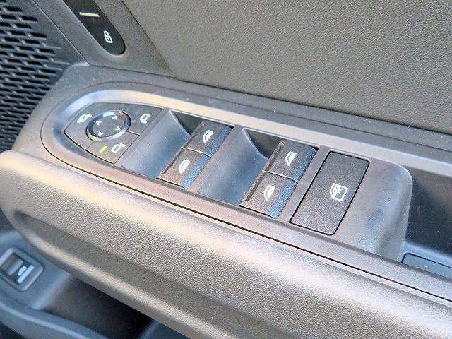 MINI カントリーマンD クラシック・トリム Mパッケージ ベスキン&クロスコンビシート ステアリングヒーター ヘッドアップディスプレイ ハーマンカードンサウンドシステム アクティブクルコン レーンチェンジ&ディパーチャーウォーニング 禁煙車(25枚目)