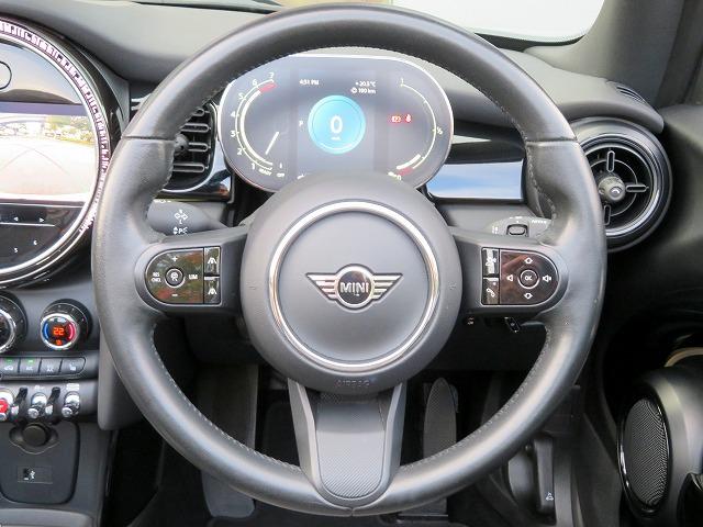 MINI クーパーS コンバーチブル クラシック・トリム LEDヘッドライト 純正17アルミ コナーセンサー コンフォートアクセス シートヒーター ディスプレイメーター 純正ナビ バックカメラ ETC アクティブクルコン レーンディパーチャーウォーニング(8枚目)