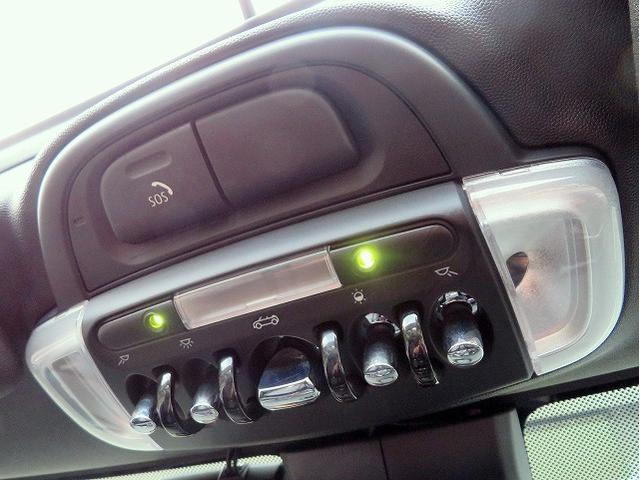 MINI クーパーS コンバーチブル クラシック・トリム LEDヘッドライト 純正17アルミ コナーセンサー コンフォートアクセス シートヒーター ディスプレイメーター 純正ナビ バックカメラ ETC アクティブクルコン レーンディパーチャーウォーニング(22枚目)