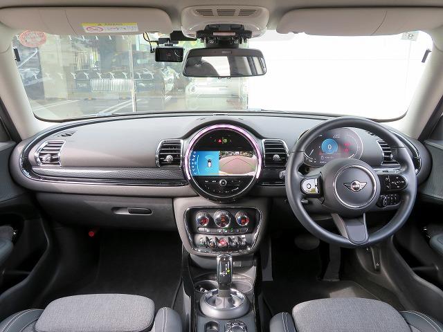 MINI クーパーSD クラブマン クラシック・トリム LEDヘッドライト 純正18アルミホイール コーナーセンサー コンフォートアクセス ディスプレイメーター 純正ナビ フルセグTV Bカメラ ETC アクティブクルーズコントロール アイドリングストップ(7枚目)