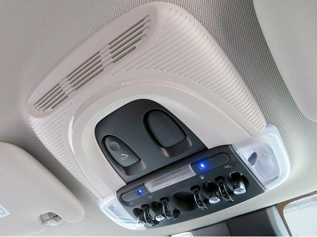 MINI クーパーSD クラブマン クラシック・トリム LEDヘッドライト 純正18アルミホイール コーナーセンサー コンフォートアクセス ディスプレイメーター 純正ナビ フルセグTV Bカメラ ETC アクティブクルーズコントロール アイドリングストップ(25枚目)