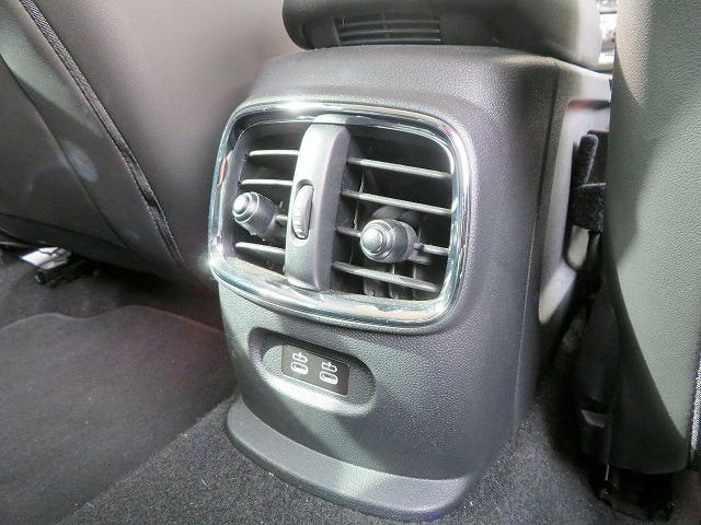 MINI クーパーSD クラブマン クラシック・トリム LEDヘッドライト 純正18アルミホイール コーナーセンサー コンフォートアクセス ディスプレイメーター 純正ナビ フルセグTV Bカメラ ETC アクティブクルーズコントロール アイドリングストップ(27枚目)