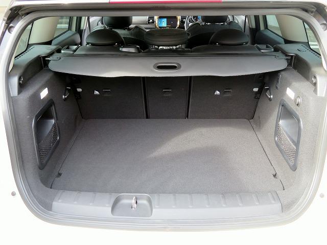 MINI クーパーSD クラブマン クラシック・トリム LEDヘッドライト 純正18アルミホイール コーナーセンサー コンフォートアクセス ディスプレイメーター 純正ナビ フルセグTV Bカメラ ETC アクティブクルーズコントロール アイドリングストップ(28枚目)