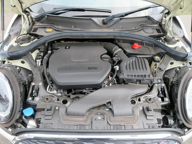 MINI クーパーSD クラブマン クラシック・トリム LEDヘッドライト 純正18アルミホイール コーナーセンサー コンフォートアクセス ディスプレイメーター 純正ナビ フルセグTV Bカメラ ETC アクティブクルーズコントロール アイドリングストップ(30枚目)