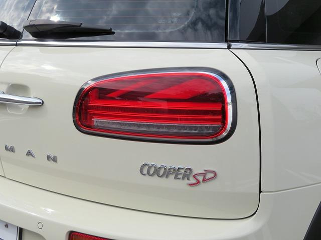 MINI クーパーSD クラブマン クラシック・トリム LEDヘッドライト 純正18アルミホイール コーナーセンサー コンフォートアクセス ディスプレイメーター 純正ナビ フルセグTV Bカメラ ETC アクティブクルーズコントロール アイドリングストップ(32枚目)