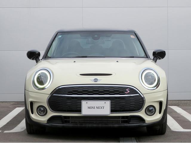 MINI クーパーSD クラブマン クラシック・トリム LEDヘッドライト 純正18アルミホイール コーナーセンサー コンフォートアクセス ディスプレイメーター 純正ナビ フルセグTV Bカメラ ETC アクティブクルーズコントロール アイドリングストップ(40枚目)