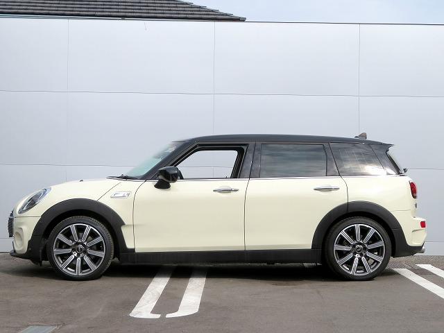 MINI クーパーSD クラブマン クラシック・トリム LEDヘッドライト 純正18アルミホイール コーナーセンサー コンフォートアクセス ディスプレイメーター 純正ナビ フルセグTV Bカメラ ETC アクティブクルーズコントロール アイドリングストップ(42枚目)