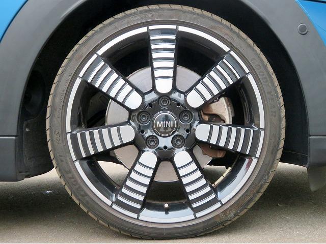 MINI クーパーS コンバーチブル クラシック・トリム LEDヘッドライト 純正18アルミホイール コーナーセンサー コンフォートアクセス シートヒーター ディスプレイメーター 純正ナビ バックカメラ アクティブクルコン レーンディパーチャーウォーニング(34枚目)