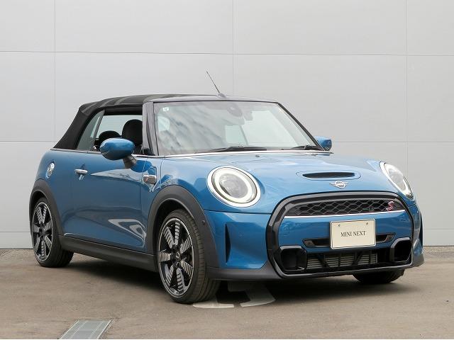 MINI クーパーS コンバーチブル クラシック・トリム LEDヘッドライト 純正18アルミホイール コーナーセンサー コンフォートアクセス シートヒーター ディスプレイメーター 純正ナビ バックカメラ アクティブクルコン レーンディパーチャーウォーニング(46枚目)