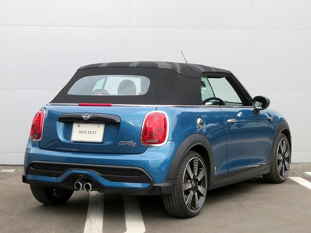 MINI クーパーS コンバーチブル クラシック・トリム LEDヘッドライト 純正18アルミホイール コーナーセンサー コンフォートアクセス シートヒーター ディスプレイメーター 純正ナビ バックカメラ アクティブクルコン レーンディパーチャーウォーニング(49枚目)