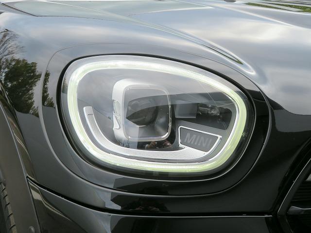 ＭＩＮＩ クーパーＤ　クロスオーバー・シャドー・エディション　ＬＥＤヘッドライト　純正１８アルミ　コーナーセンサー　オートトランク　コンフォートアクセス　レザレットシート　シートヒーター　ディスプレイメーター　アクティブクルコン　レーンディパーチャーウォーニング（44枚目）