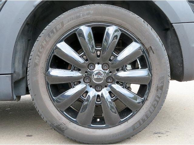 ＭＩＮＩ クーパーＤ　クロスオーバー・シャドー・エディション　ＬＥＤヘッドライト　純正１８アルミ　コーナーセンサー　オートトランク　コンフォートアクセス　レザレットシート　シートヒーター　ディスプレイメーター　アクティブクルコン　レーンディパーチャーウォーニング（50枚目）