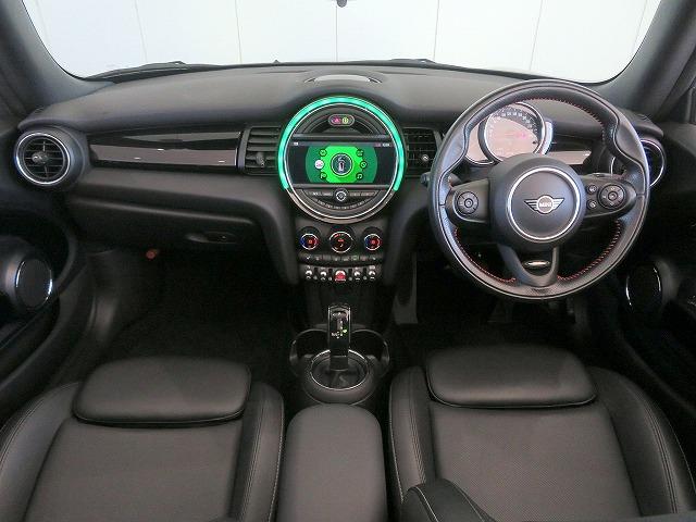 MINI クーパー コンバーチブル JCWステアリング ブラックレザーシート シートヒーター LEDヘッドライト 純正16アルミホイール コーナーセンサー コンフォートアクセス 純正ナビ バックカメラ ETC クルーズコントロール(7枚目)