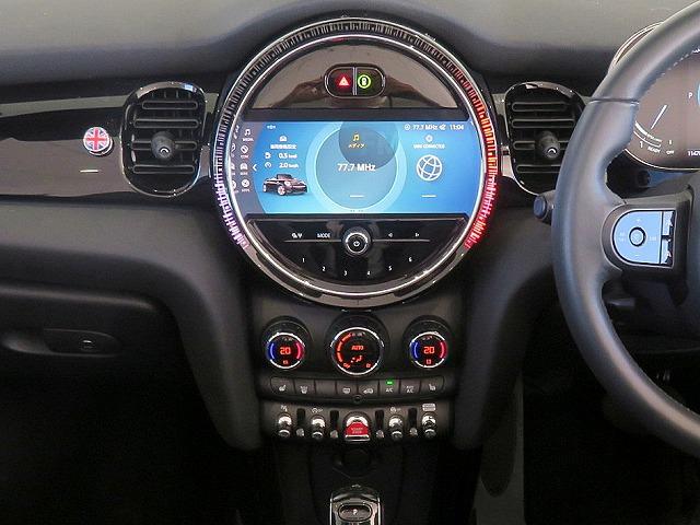 MINI クーパー コンバーチブル クラシック・トリム LEDヘッドライト 純正16アルミホイール コーナーセンサー コンフォートアクセス シートヒーター デジタルメーター バックカメラ ETC アクティブクルコン アップルカープレイ 電動パーキング(11枚目)