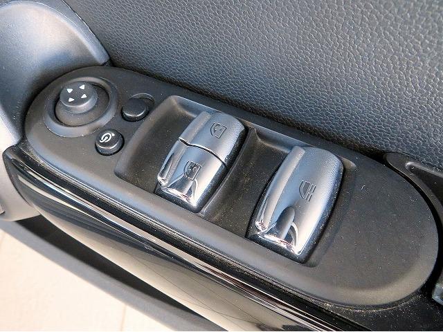 MINI クーパー コンバーチブル クラシック・トリム LEDヘッドライト 純正16アルミホイール コーナーセンサー コンフォートアクセス シートヒーター デジタルメーター バックカメラ ETC アクティブクルコン アップルカープレイ 電動パーキング(28枚目)