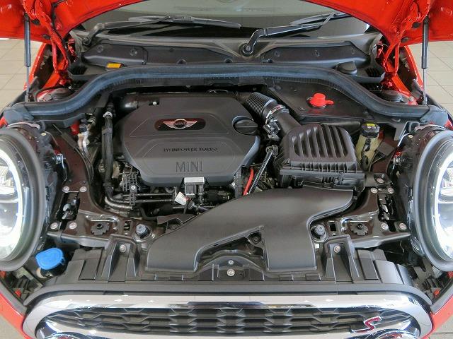 MINI クーパーSD カメラ&ペッパーPKG アディショナルヘッドライト LEDヘッドライト 純正17アルミホイール コーナーセンサー コンフォートアクセス 純正ナビ バックカメラ ETC アクティブクルーズコントロール(32枚目)