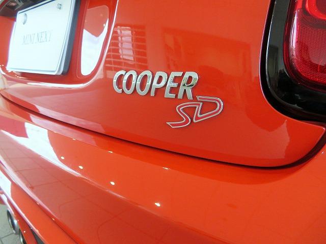 MINI クーパーSD カメラ&ペッパーPKG アディショナルヘッドライト LEDヘッドライト 純正17アルミホイール コーナーセンサー コンフォートアクセス 純正ナビ バックカメラ ETC アクティブクルーズコントロール(34枚目)