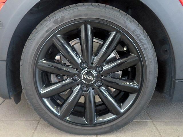 MINI クーパーSD カメラ&ペッパーPKG アディショナルヘッドライト LEDヘッドライト 純正17アルミホイール コーナーセンサー コンフォートアクセス 純正ナビ バックカメラ ETC アクティブクルーズコントロール(40枚目)