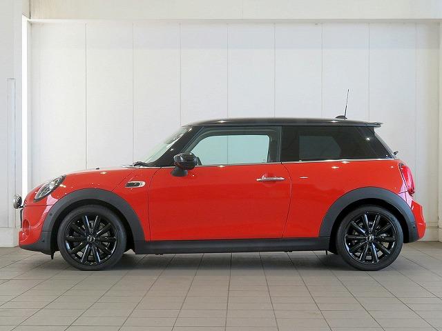 MINI クーパーSD カメラ&ペッパーPKG アディショナルヘッドライト LEDヘッドライト 純正17アルミホイール コーナーセンサー コンフォートアクセス 純正ナビ バックカメラ ETC アクティブクルーズコントロール(45枚目)