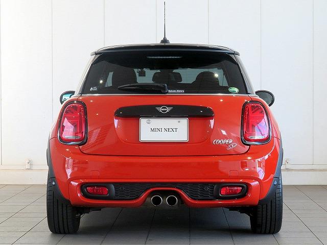 MINI クーパーSD カメラ&ペッパーPKG アディショナルヘッドライト LEDヘッドライト 純正17アルミホイール コーナーセンサー コンフォートアクセス 純正ナビ バックカメラ ETC アクティブクルーズコントロール(48枚目)