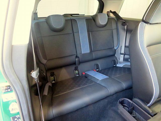 ＭＩＮＩ クーパーＳＥ　クラシック・トリム　ベスキン＆クロスコンビシート　シートヒーター　ステアリングヒーター　ヘッドアップディスプレイ　アクティブクルコン　レーンチェンジ＆ディパーチャーウォーニング　ＬＥＤヘッドライト　純正１７アルミホイール（9枚目）