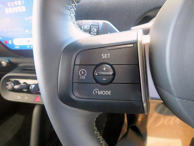 ＭＩＮＩ クーパーＳＥ　クラシック・トリム　ベスキン＆クロスコンビシート　シートヒーター　ステアリングヒーター　ヘッドアップディスプレイ　アクティブクルコン　レーンチェンジ＆ディパーチャーウォーニング　ＬＥＤヘッドライト　純正１７アルミホイール（12枚目）